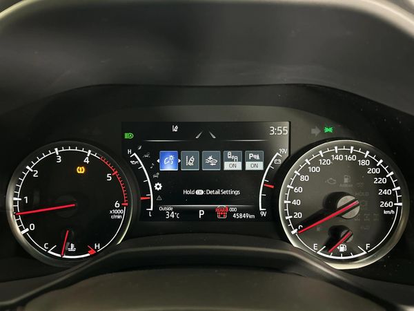 2023-Toyota-Land-Cruiser-300-V6-33-D-GR-S image:2
