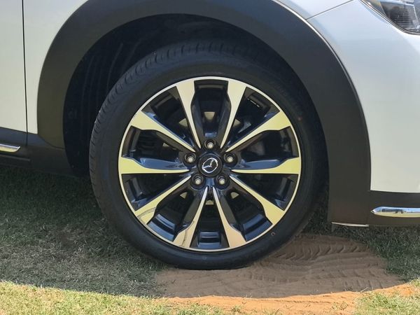 2018-Mazda-CX-3-20-Individual-Auto image:11
