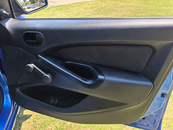 2014-Ford-Figo-14-TDCi-Ambiente image:13
