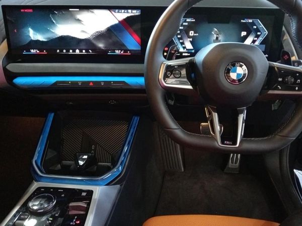 2025-BMW-X3-xDrive-M50-M-Sport-Pro image:10