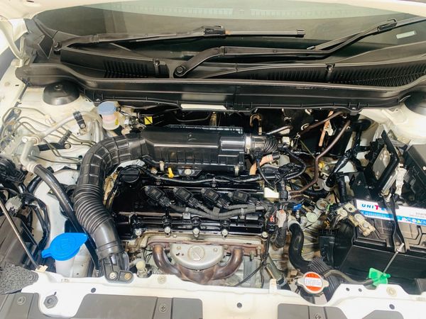 2022-Toyota-Urban-Cruiser-15-Petrol-Xs-Manual image:14