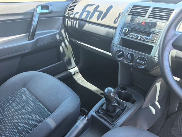 2015-Volkswagen-Polo-Vivo-GP-14-Trendline image:15