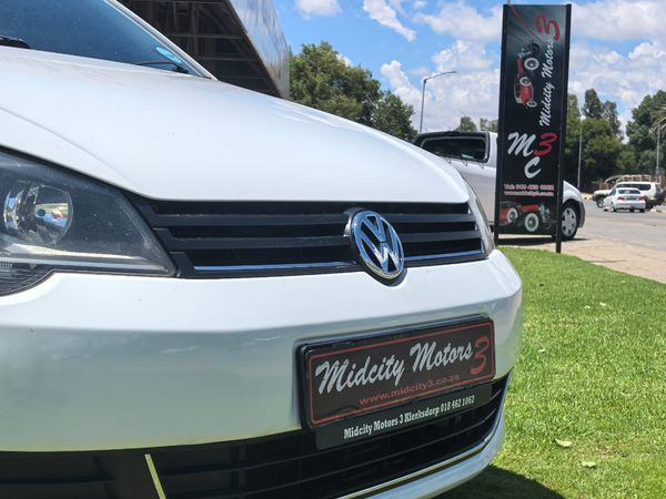 2015-Volkswagen-Polo-Vivo-GP-14-Trendline image:4