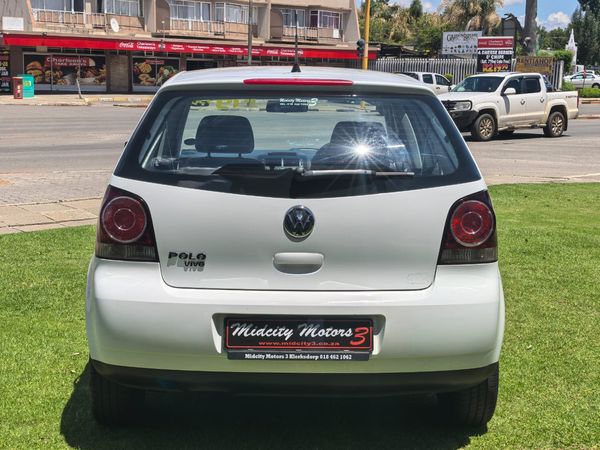 2015-Volkswagen-Polo-Vivo-GP-14-Trendline image:8