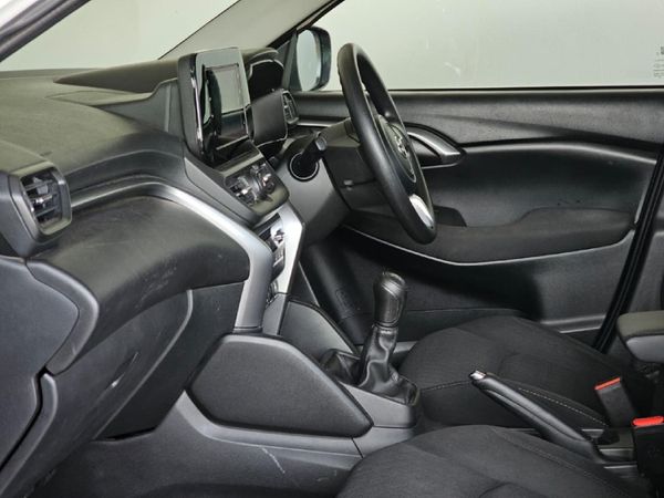 2024-Toyota-Urban-Cruiser-15-XS image:10
