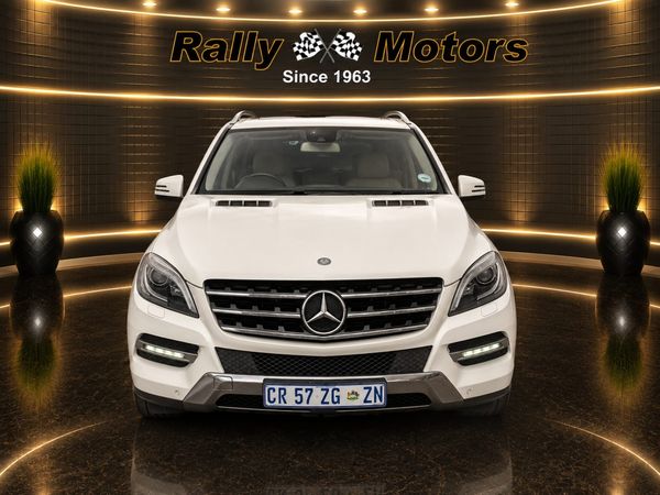 2013-Mercedes-Benz-ML-350-Bluetec image:1