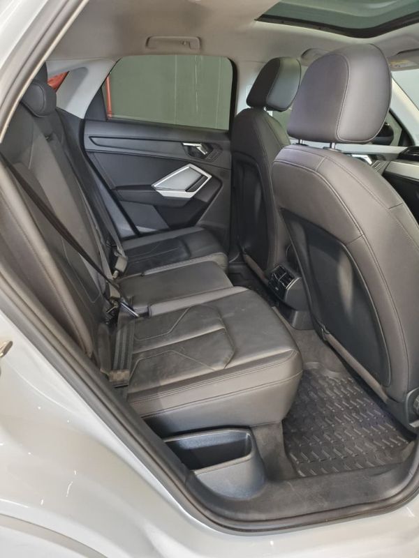 2021-Audi-Q3-20-TFSI-quattro-Auto-S-Line-40-TFSI image:15