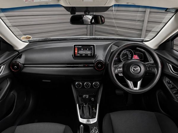 2016-Mazda-CX-3-20-Dynamic-Auto image:11