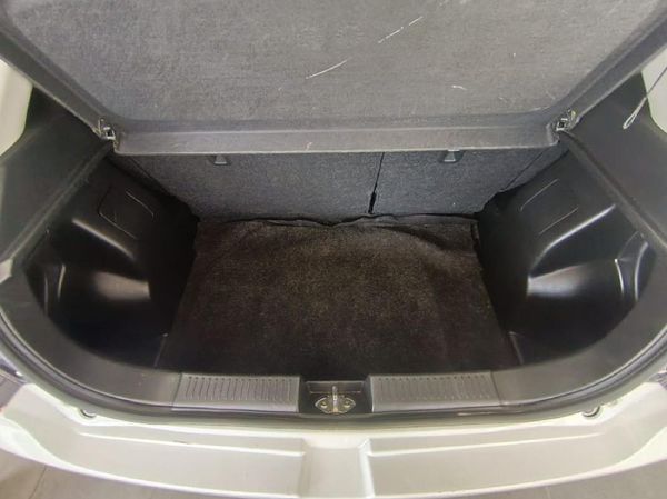 2024-Toyota-Starlet-15-XS-Auto image:11