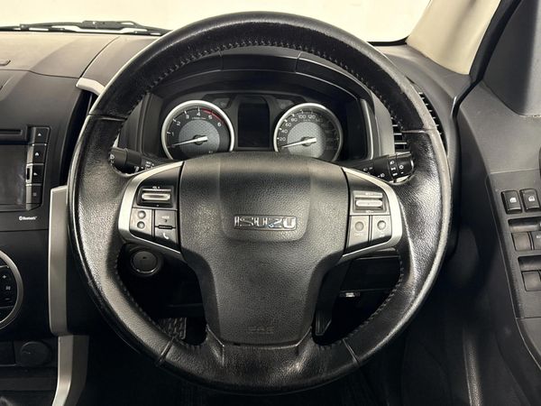 2017-Isuzu-KB-300-D-Teq-LX-4x4-Double-Cab image:10