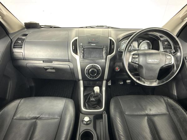 2017-Isuzu-KB-300-D-Teq-LX-4x4-Double-Cab image:1