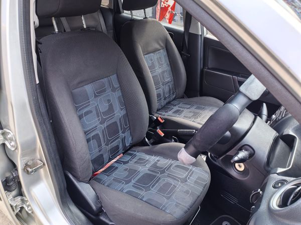 2007-Ford-Fiesta-14i-5-dr image:14