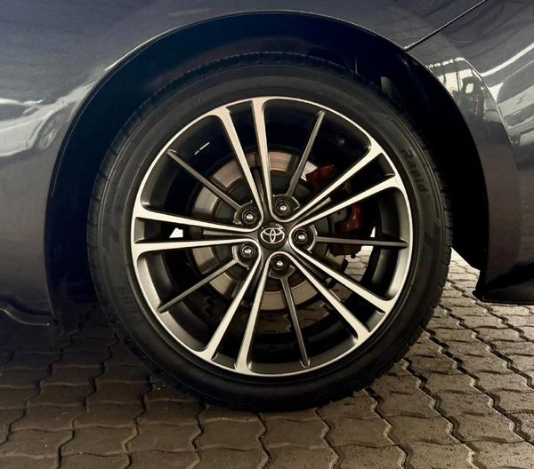2015-Toyota-86-20-High-Auto image:6