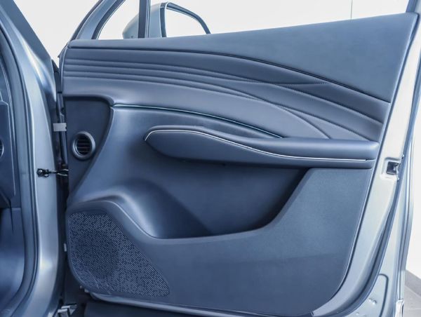 2026-Omoda-C7-16T-Luxury image:6