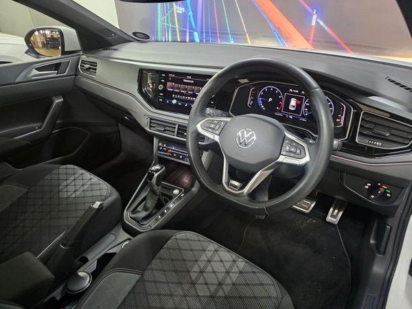 2022-Volkswagen-Taigo-10-TSI-R-Line-Auto image:4