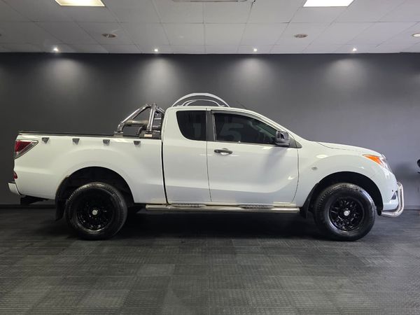 2015-Mazda-BT-50-22-TDi-SLX-FCab image:11