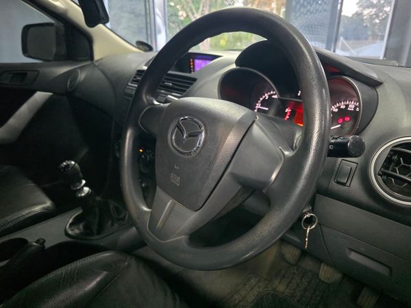 2015-Mazda-BT-50-22-TDi-SLX-FCab image:5
