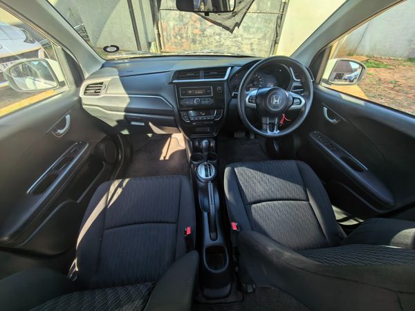 2018-Honda-Brio-12-Comfort-auto image:10