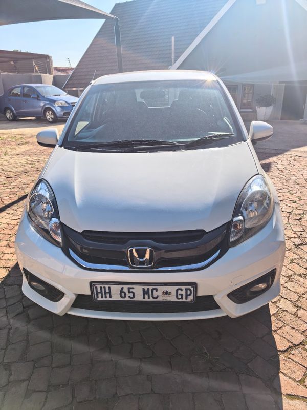 2018-Honda-Brio-12-Comfort-auto image:1