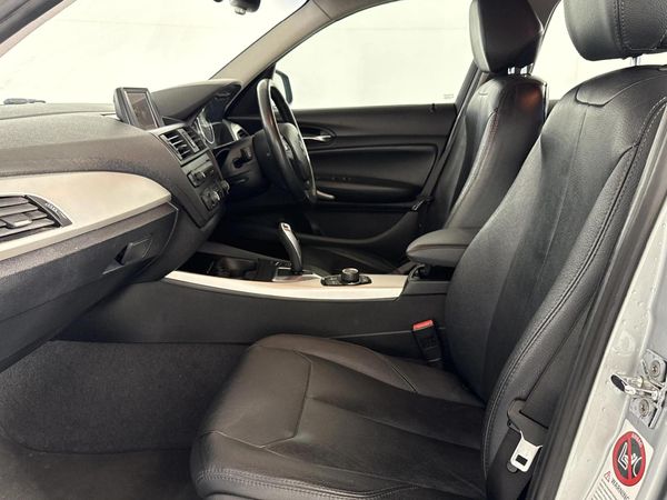 2012-BMW-1-Series-118i-5-dr-Auto image:8