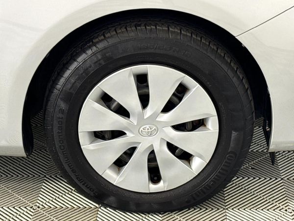 2017-Toyota-Corolla-Quest-16-Auto image:3