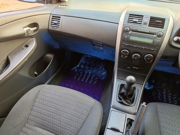 2012-Toyota-Corolla-16-Professional image:13