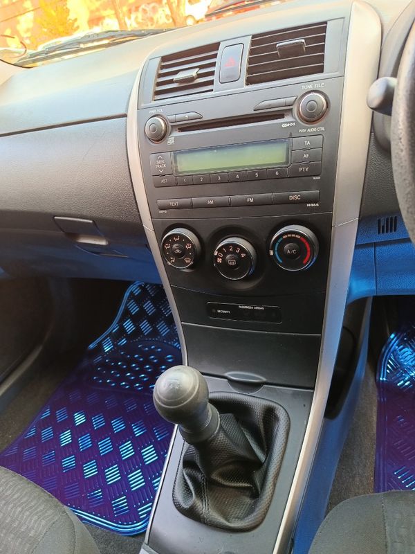 2012-Toyota-Corolla-16-Professional image:14
