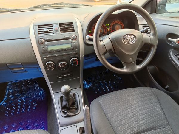 2012-Toyota-Corolla-16-Professional image:16