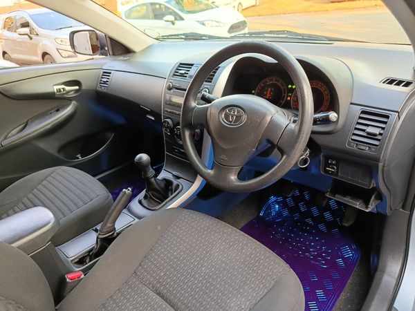 2012-Toyota-Corolla-16-Professional image:17