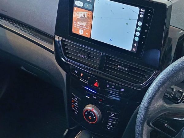 2025-Mahindra-XUV-3XO-12T-MX2-Auto image:22
