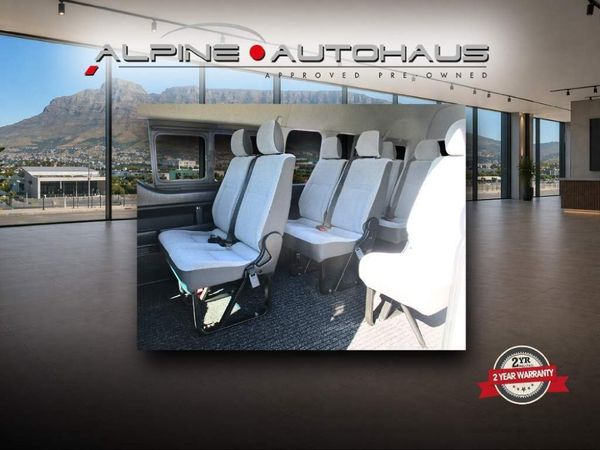 2020-Toyota-Quantum-25-D-4D-14-seat image:6