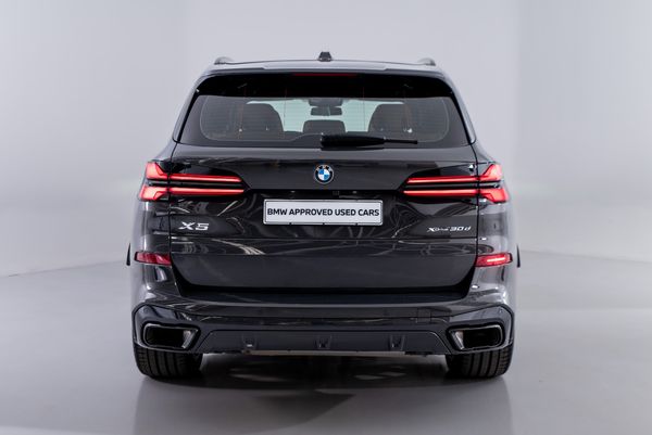 2024-BMW-X5-xDrive30d-M-Sport-Pro image:3