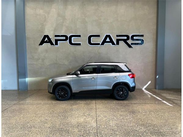 2022-Toyota-Urban-Cruiser-15-Xs image:3