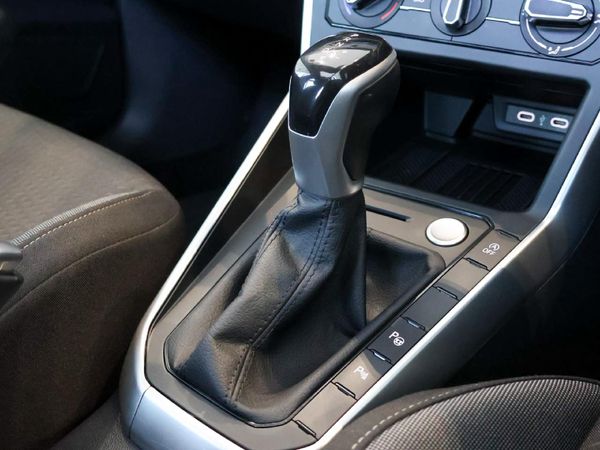 2025-Volkswagen-Taigo-10-TSI-Life-Auto image:22