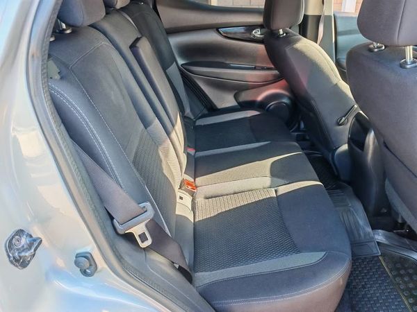 2020-Nissan-Qashqai-12T-Acenta-Auto image:4