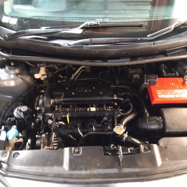 2016-Hyundai-Accent-16-GLS-Fluid image:9