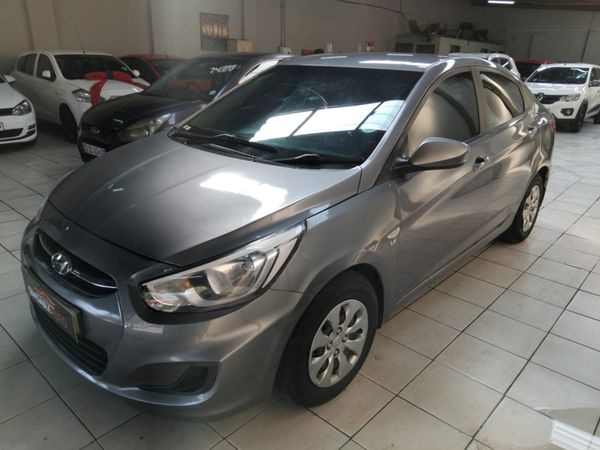 2016-Hyundai-Accent-16-GLS-Fluid image:2