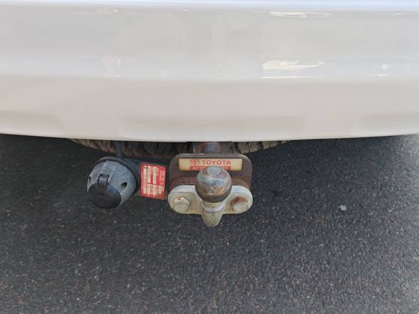 2014-Toyota-Fortuner-30-D-4D-Raised-Body image:17
