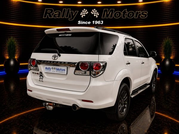 2014-Toyota-Fortuner-30-D-4D-Raised-Body image:2