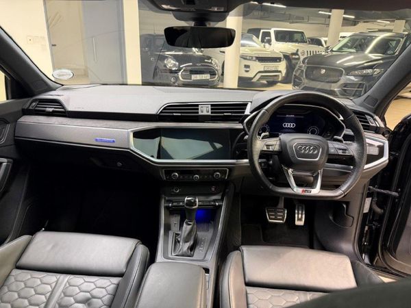 2021-Audi-RSQ3-Sportback-25-TFSI image:12