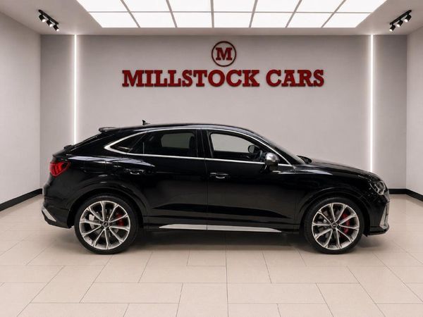 2021-Audi-RSQ3-Sportback-25-TFSI image:3