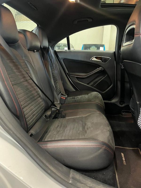 2016-Mercedes-Benz-CLA-200d-Auto image:11