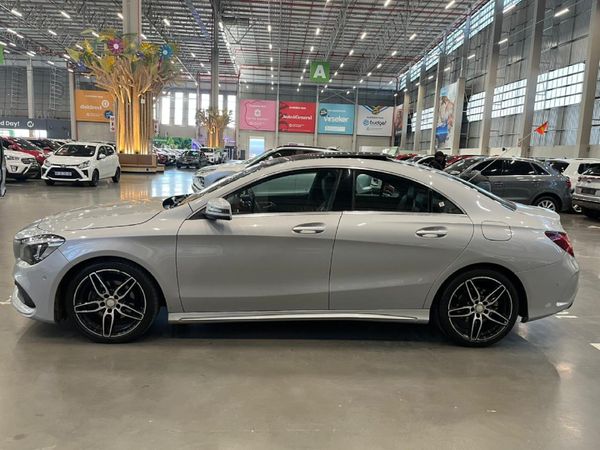 2016-Mercedes-Benz-CLA-200d-Auto image:5