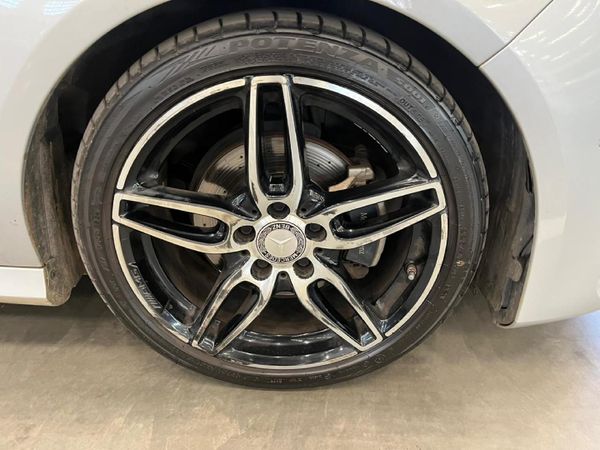 2016-Mercedes-Benz-CLA-200d-Auto image:8