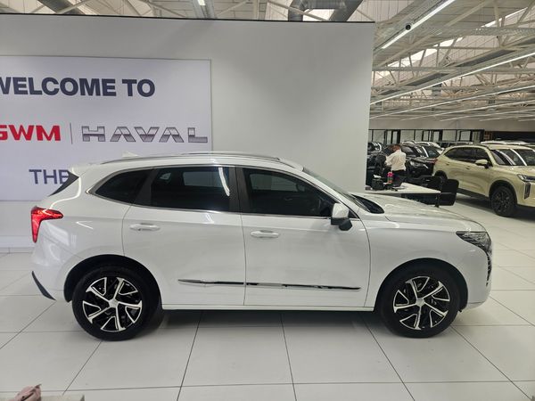 2022-Haval-Jolion-15T-Super-Luxury-Auto image:5