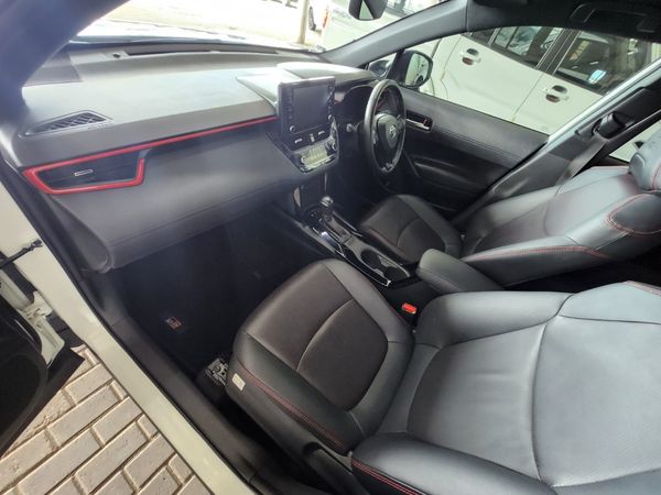 2025-Toyota-Corolla-Cross-18-GR-S-Hybrid image:13