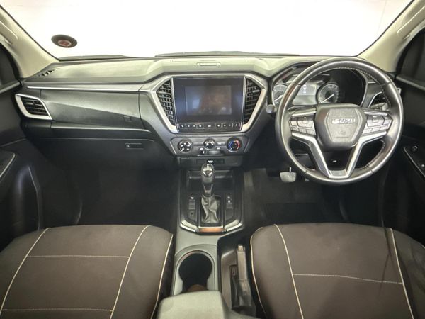 2023-Isuzu-D-Max-19-DDI-HR-LS-Auto-Extended-Cab image:1