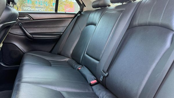 2006-Mercedes-Benz-C-Class-C-230-Classic-Auto image:9