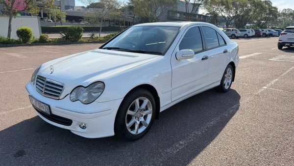 2006-Mercedes-Benz-C-Class-C-230-Classic-Auto image:4