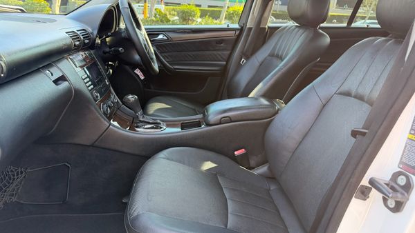 2006-Mercedes-Benz-C-Class-C-230-Classic-Auto image:6